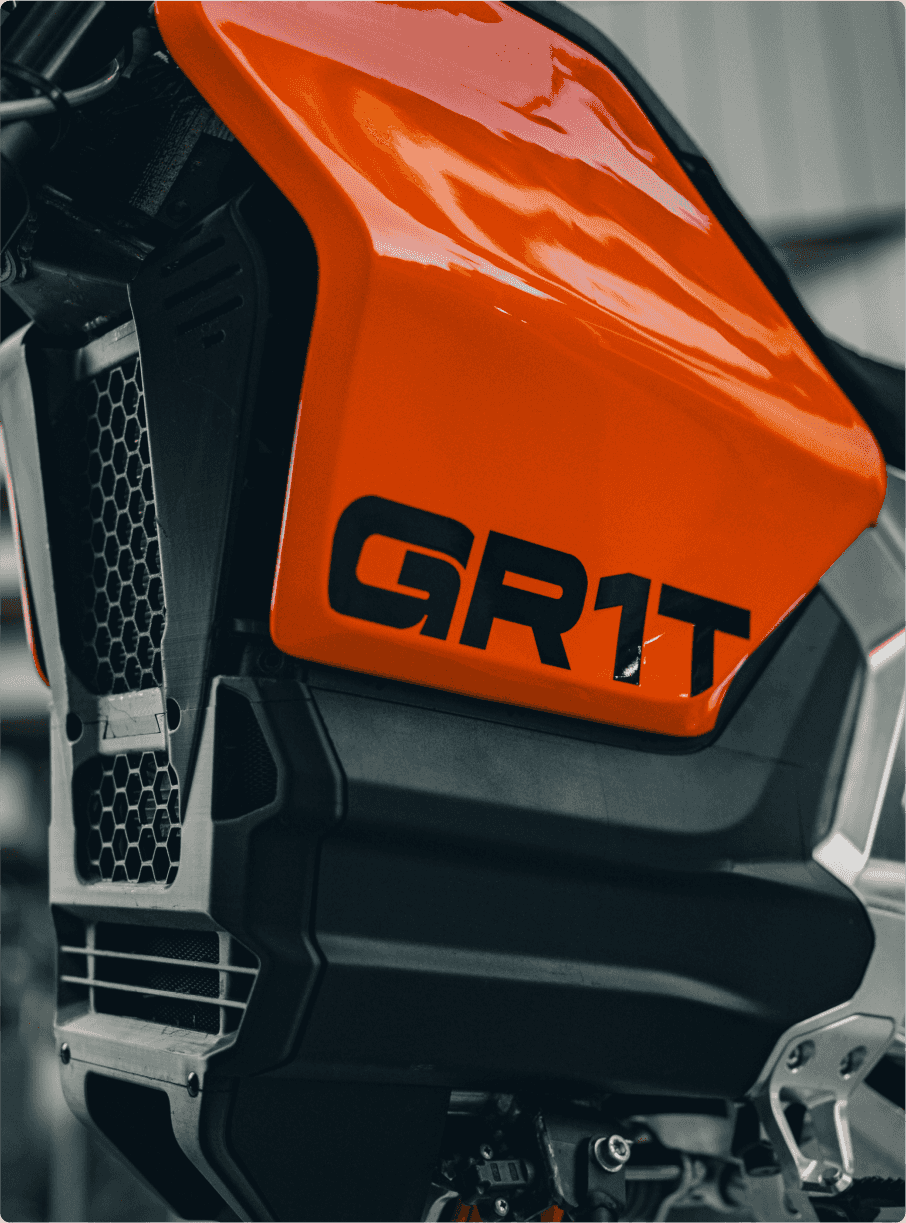 GR1T side panel close-up