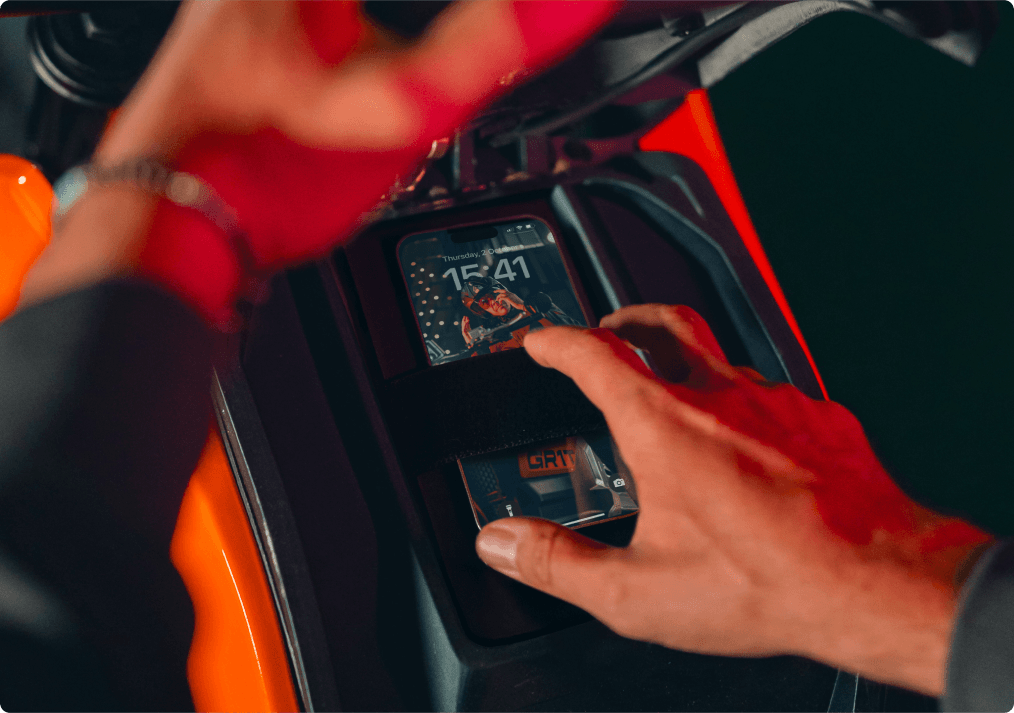 Wireless Phone Charger & USB-C